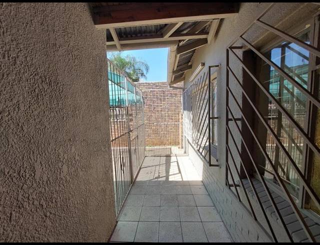 3 BEDROOM PROPERTY TO RENT IN LAUDIUM